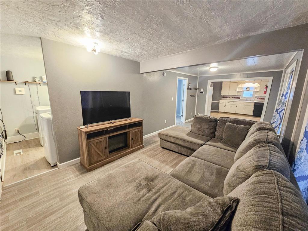 606 W Main Street Marshall MN 56258 6820882 image5