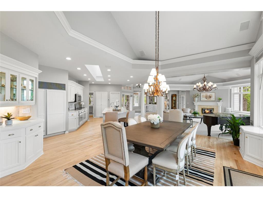 6060 Ridge Road Shorewood MN 55331 - Christmas 6813237 image10