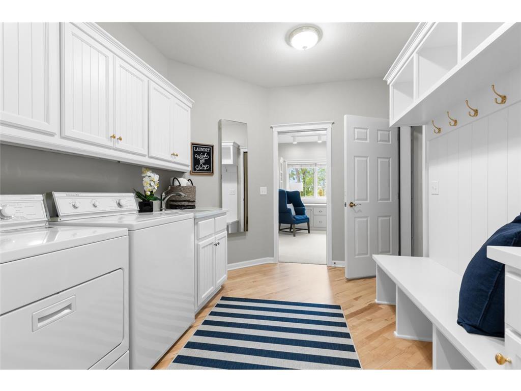 6060 Ridge Road Shorewood MN 55331 - Christmas 6813237 image20