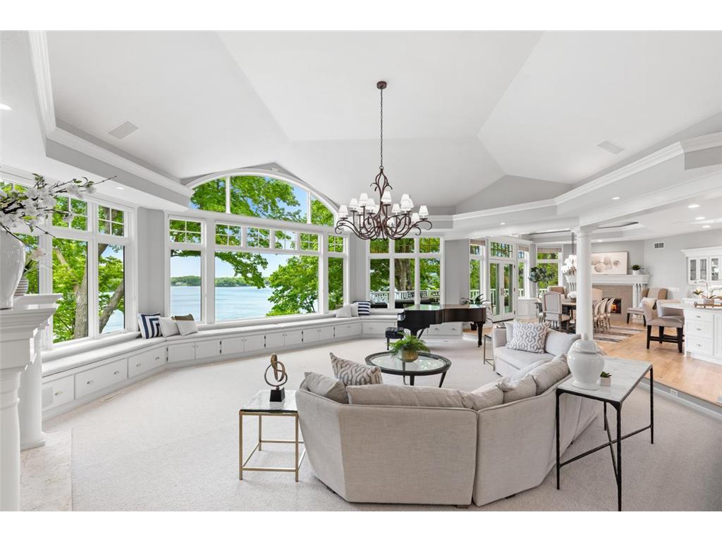 6060 Ridge Road Shorewood MN 55331 - Christmas 6813237 image5