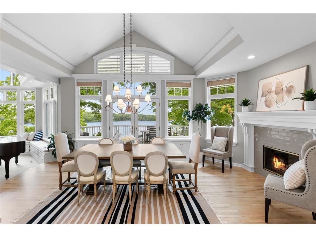 6060 Ridge Road Shorewood MN 55331 - Christmas 6813237 image9