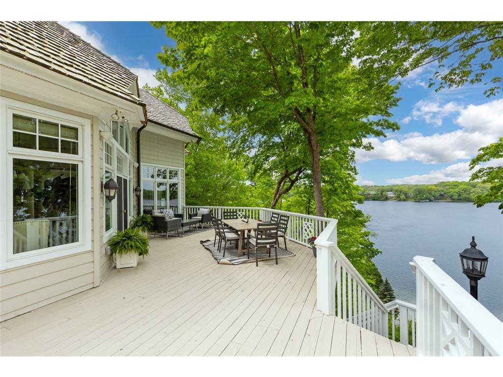 6060 Ridge Road Shorewood MN 55331 - Christmas 7090200 image11