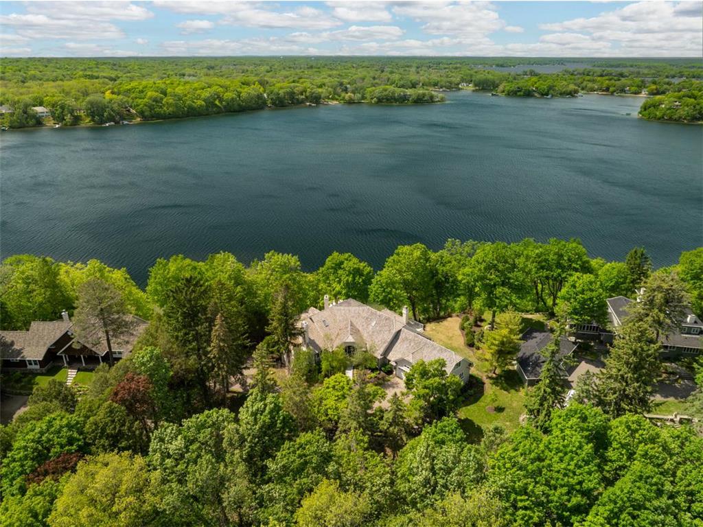 6060 Ridge Road Shorewood MN 55331 - Christmas 7090200 image3