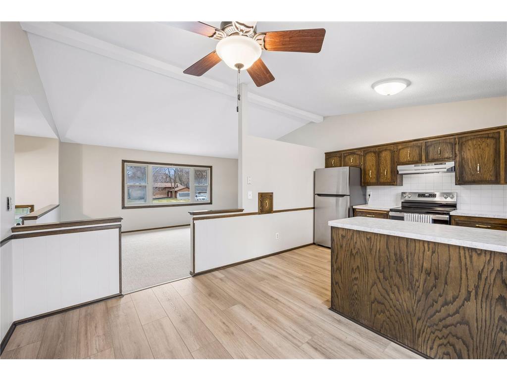 6061 Hillsboro Avenue N New Hope MN 55428 7046900 image10
