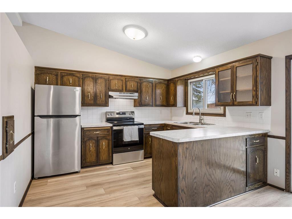 6061 Hillsboro Avenue N New Hope MN 55428 7046900 image12