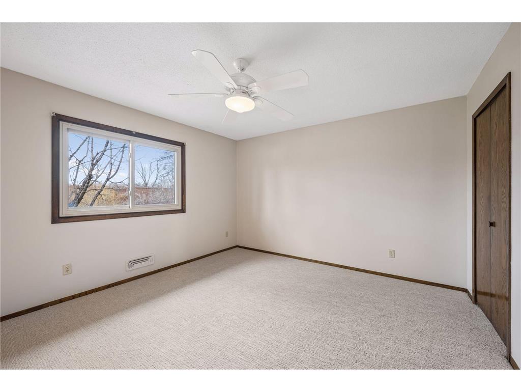 6061 Hillsboro Avenue N New Hope MN 55428 7046900 image15