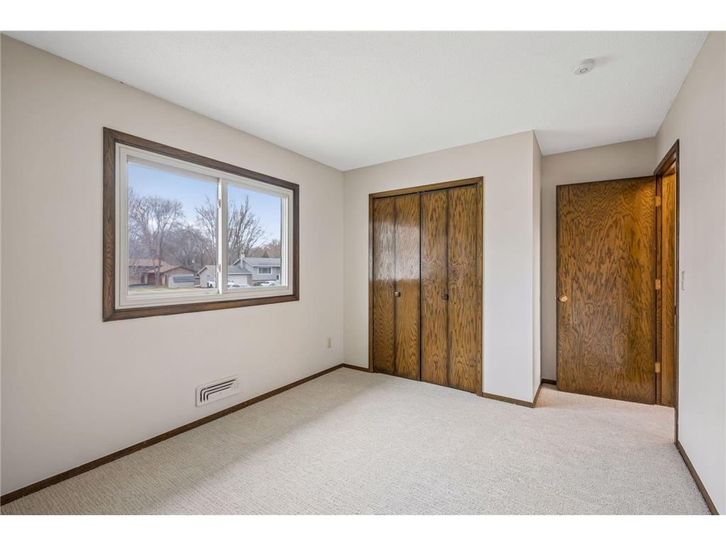 6061 Hillsboro Avenue N New Hope MN 55428 7046900 image20
