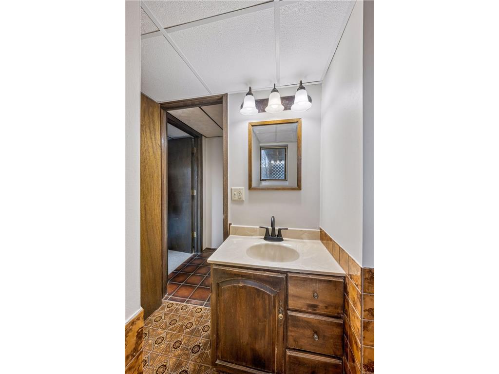 6061 Hillsboro Avenue N New Hope MN 55428 7046900 image28