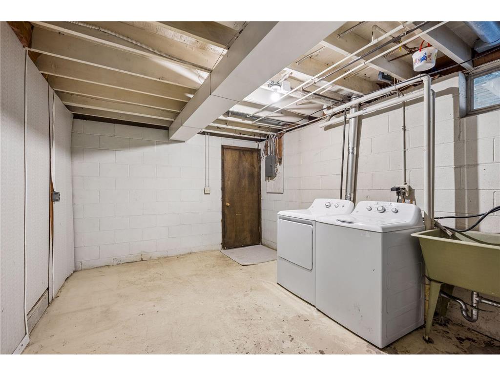 6061 Hillsboro Avenue N New Hope MN 55428 7046900 image29