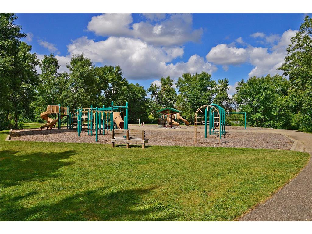 6061 Hillsboro Avenue N New Hope MN 55428 7046900 image62