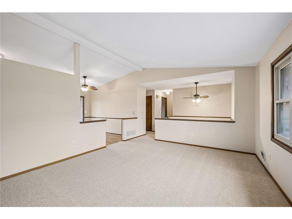 6061 Hillsboro Avenue N New Hope MN 55428 7046900 image7