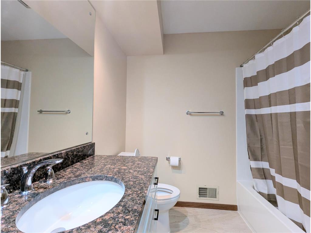6065 Oakwood Road Woodbury MN 55125 7096865 image14