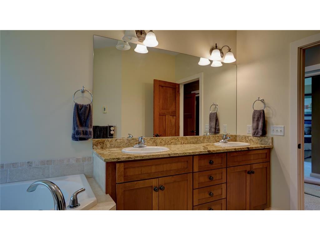 6065 SEAMANS Drive Shorewood MN 55331 7097970 image24