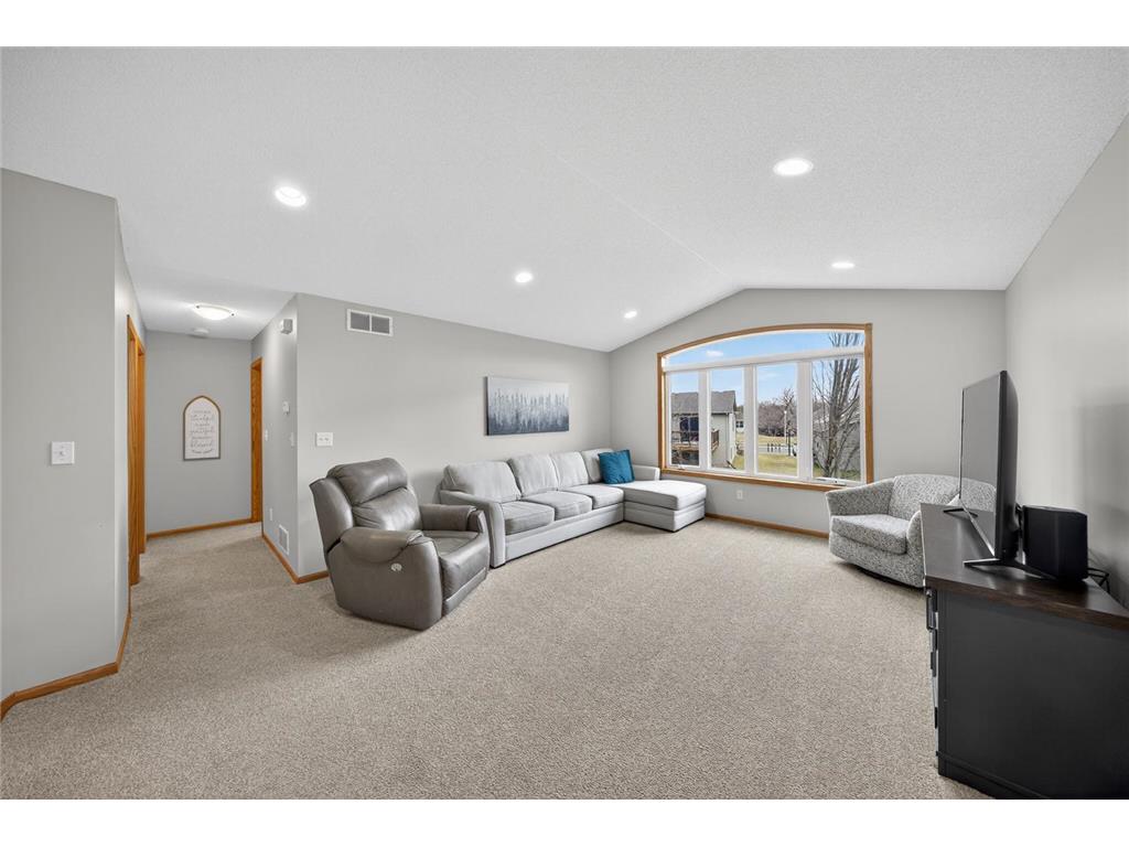 607 12th Avenue NE Stewartville MN 55976 7040711 image8
