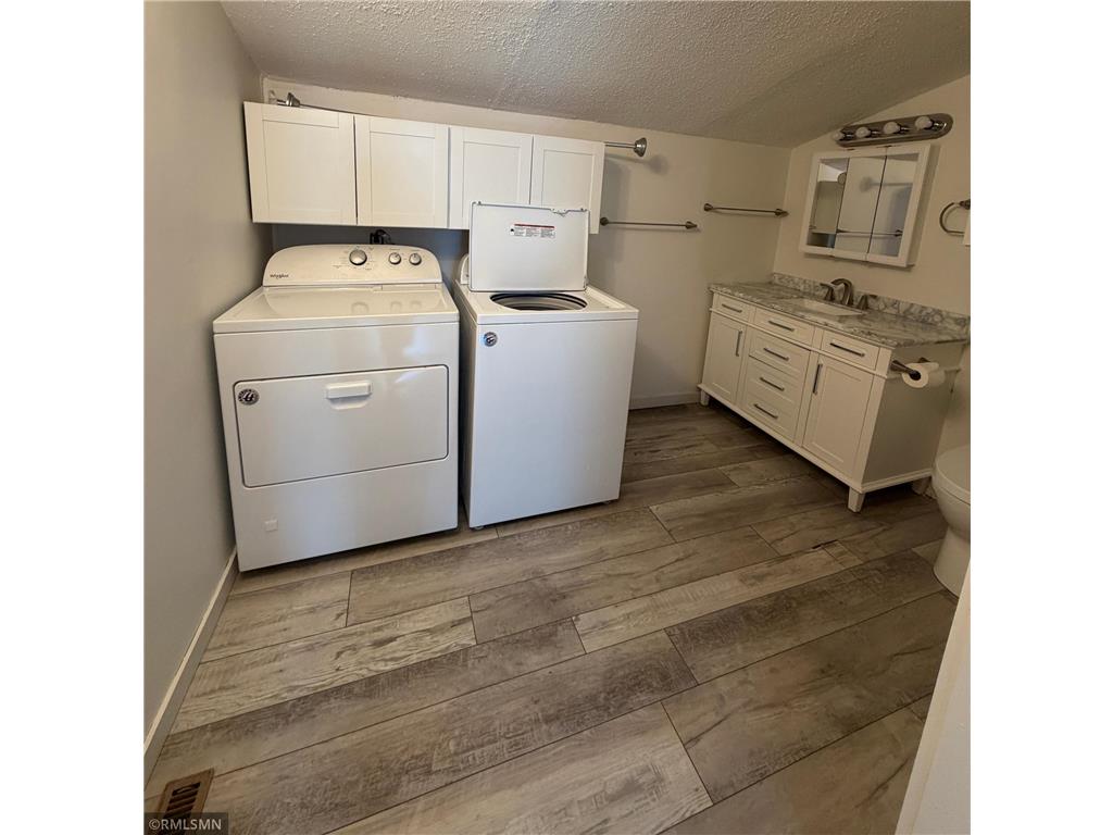 607 1st Avenue E Shakopee MN 55379 7086404 image14