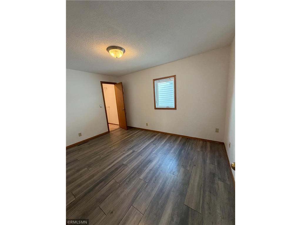 607 1st Avenue E Shakopee MN 55379 7086404 image9