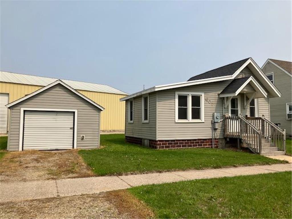 607 3rd Street SW Waseca MN 56093 6731696 image1