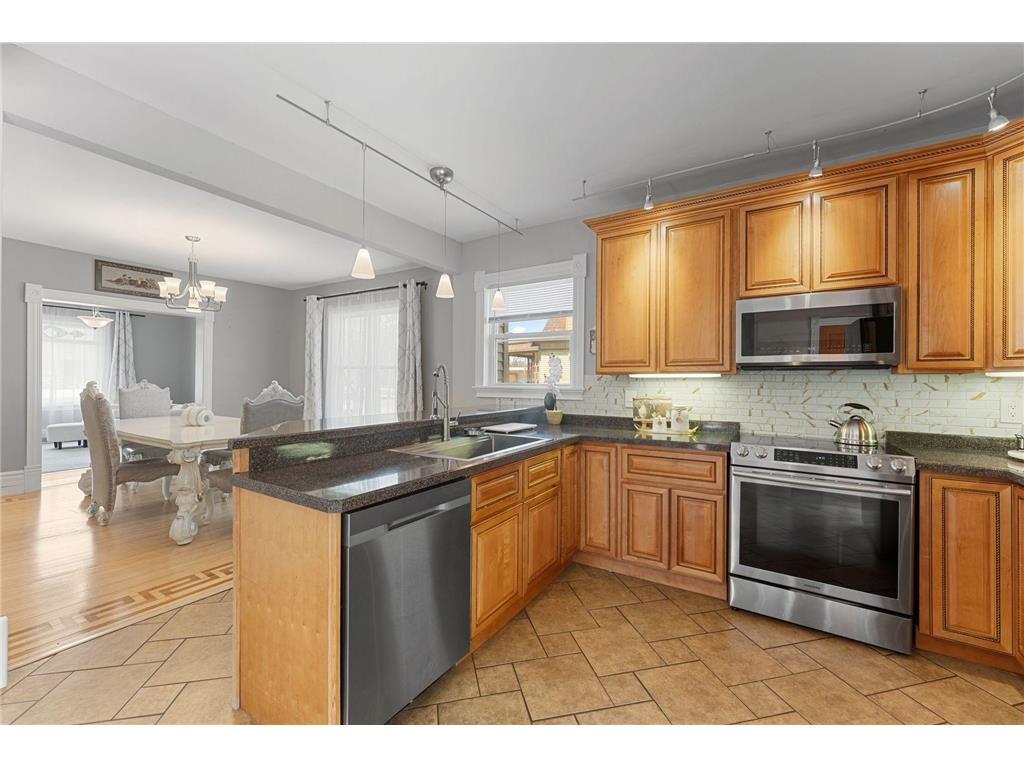 607 4th Street SW Willmar MN 56201 7043216 image16