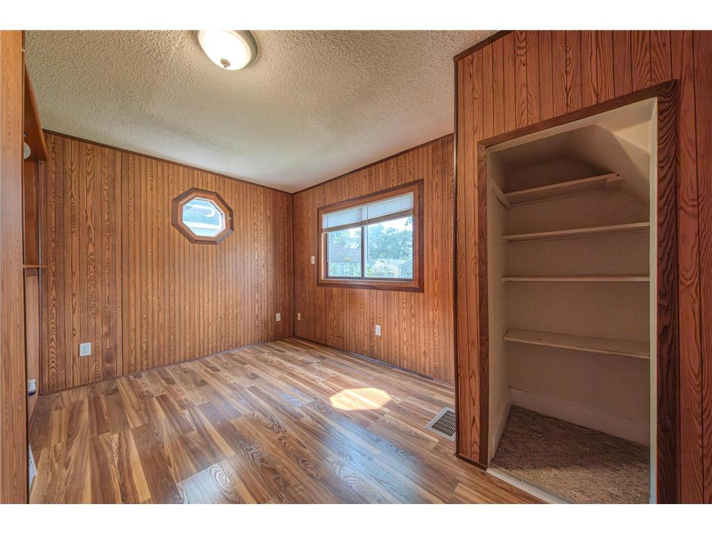 607 Charles Avenue Saint Paul MN 55103 7073870 image10