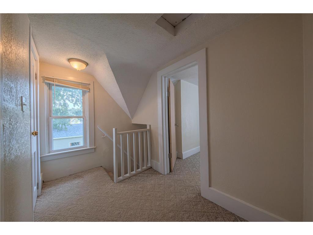 607 Charles Avenue Saint Paul MN 55103 7073870 image13