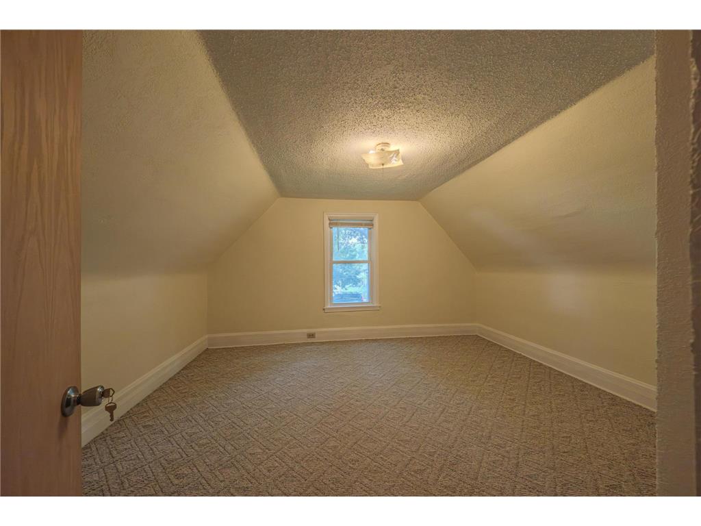 607 Charles Avenue Saint Paul MN 55103 7073870 image17