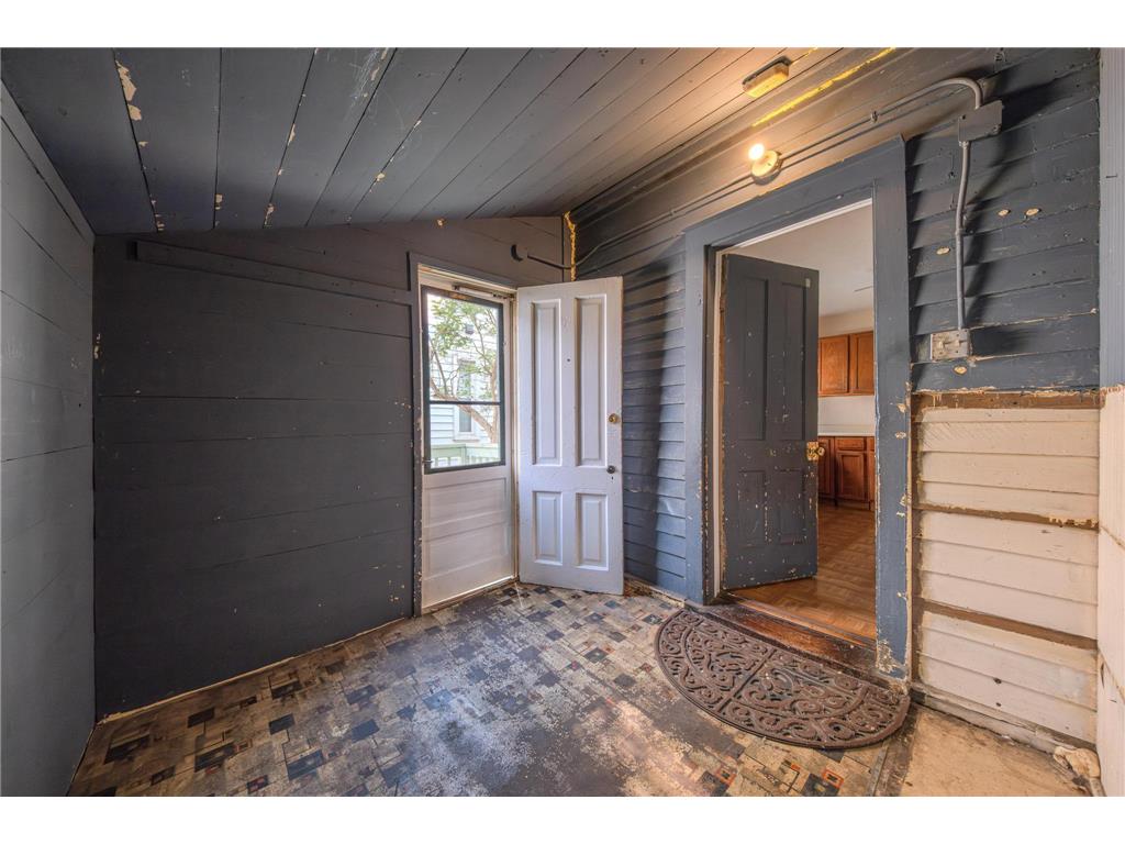 607 Charles Avenue Saint Paul MN 55103 7073870 image19