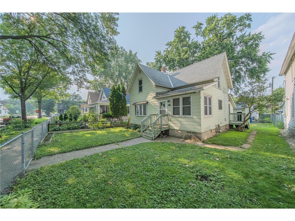 607 Charles Avenue Saint Paul MN 55103 7073870 image28