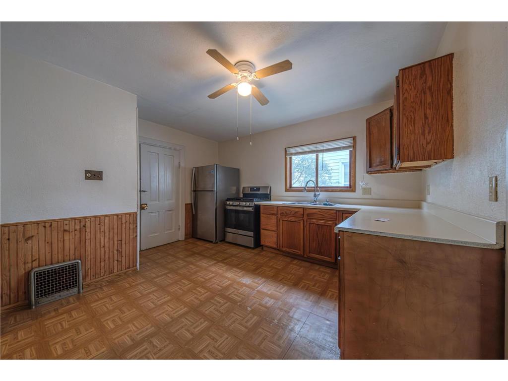 607 Charles Avenue Saint Paul MN 55103 7073870 image6