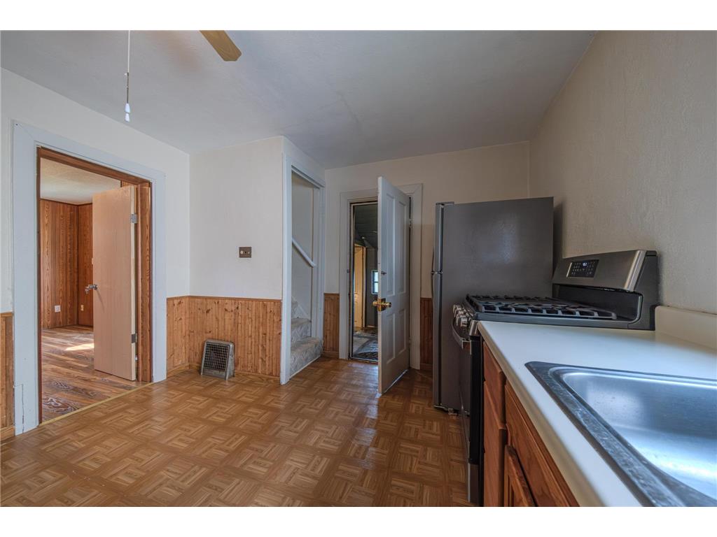 607 Charles Avenue Saint Paul MN 55103 7073870 image7