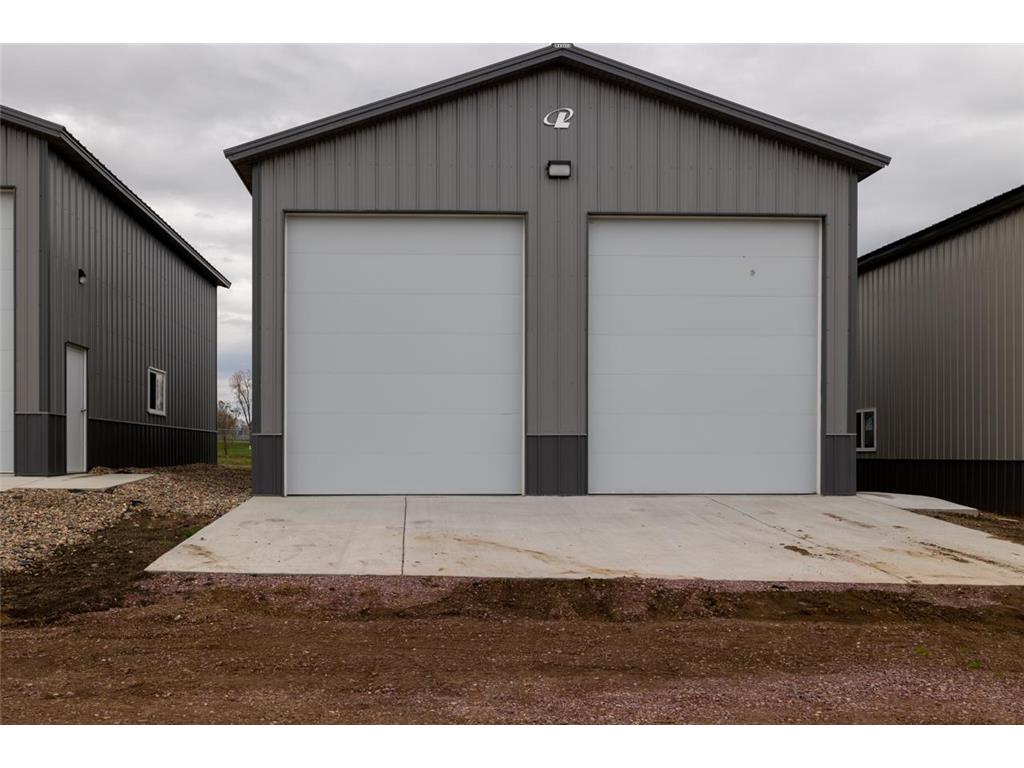 613 S Church Avenue Hills MN 56138 6365657 image1