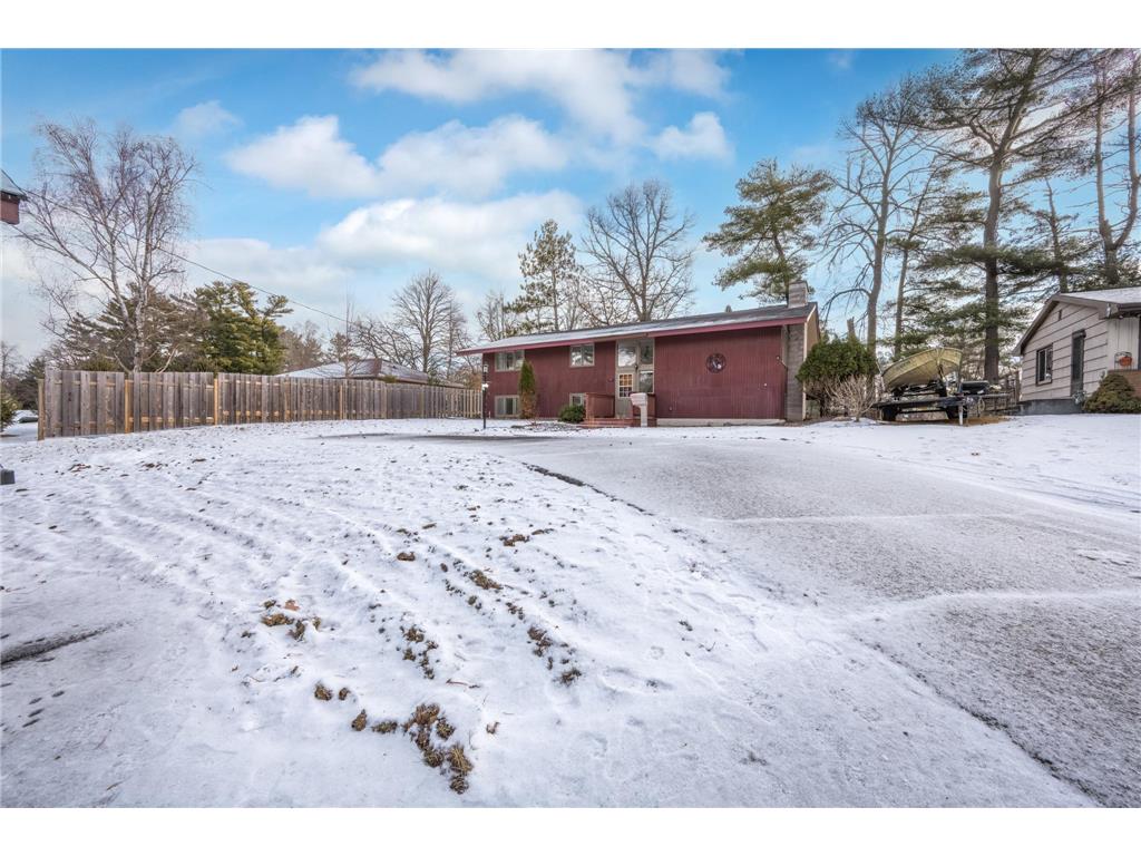 607 Cross Avenue S Amery WI 54001 - Apple River 7037068 image40