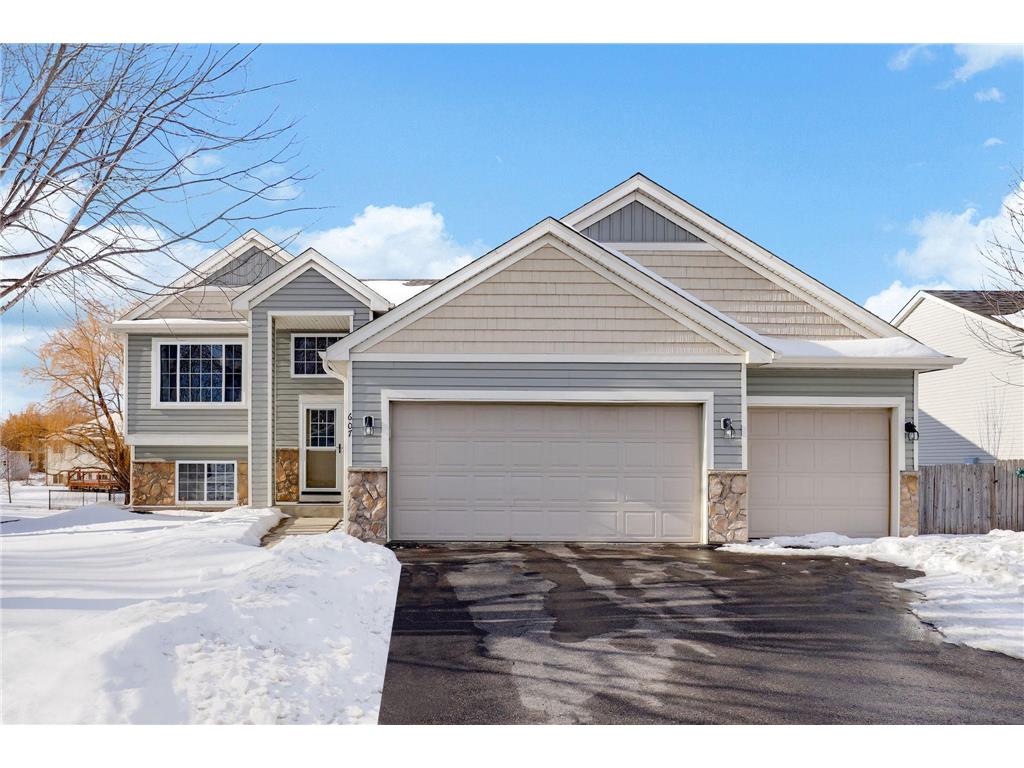 607 Dillon Avenue N Montrose MN 55363 7008350 image1