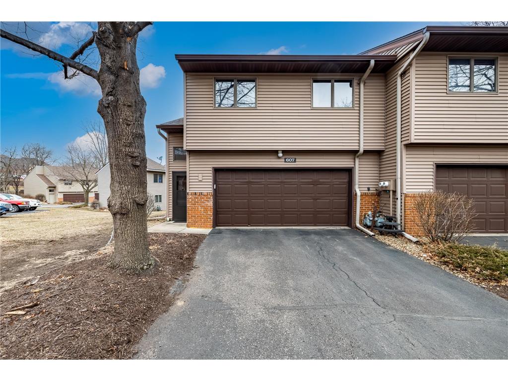 607 Dorland Road S Maplewood MN 55119 6684383 image1