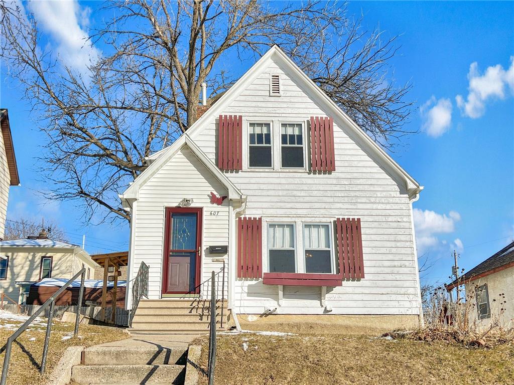 607 E 2nd Street Fairmont MN 56031 6492134 image1