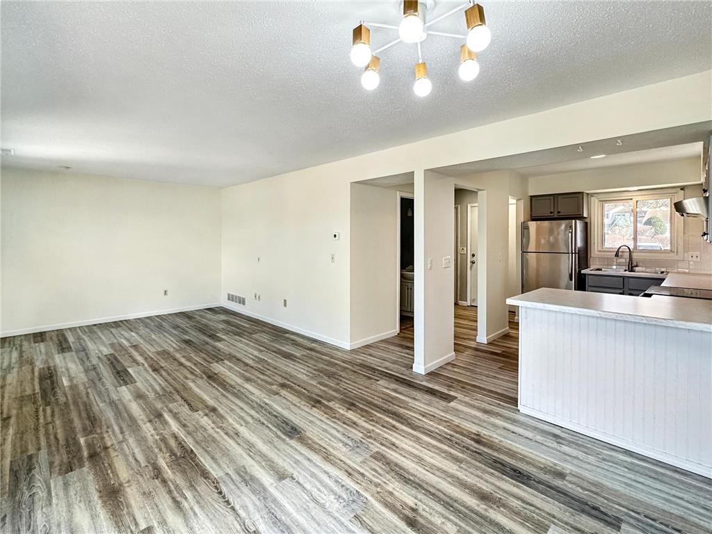 607 E Burnsville Parkway #13 Burnsville MN 55337 7059362 image1