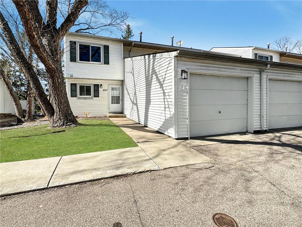 607 E Burnsville Parkway #13 Burnsville MN 55337 7059362 image4