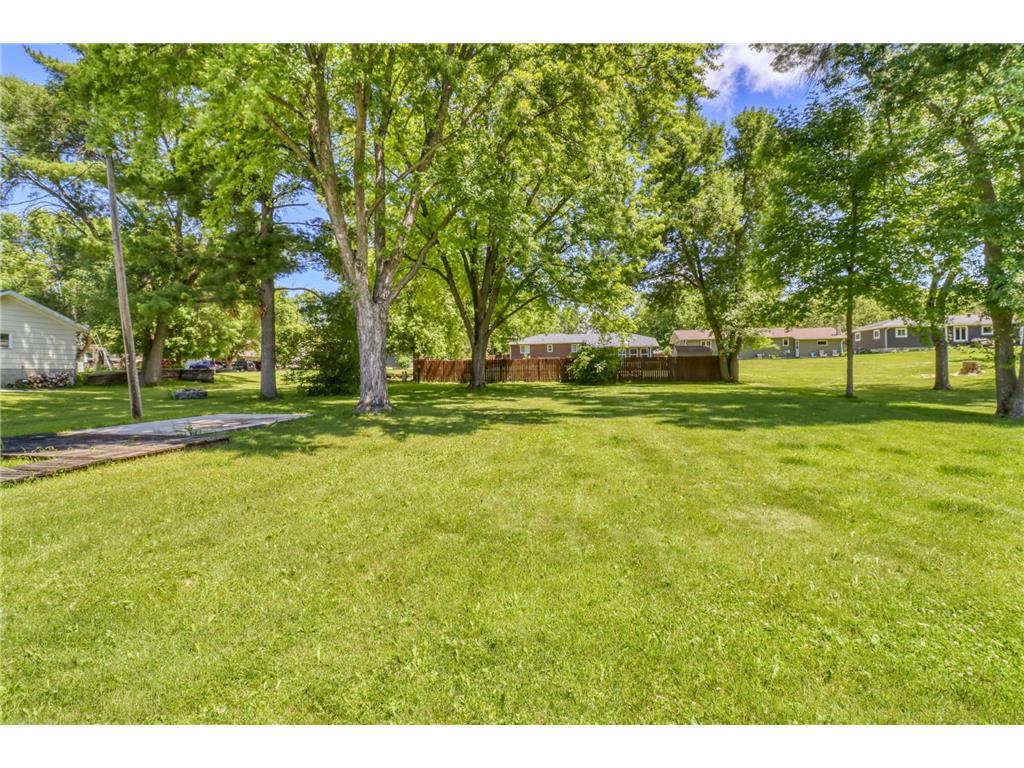 607 Maplewood Drive SE Pelican Rapids MN 56572 7099118 image2