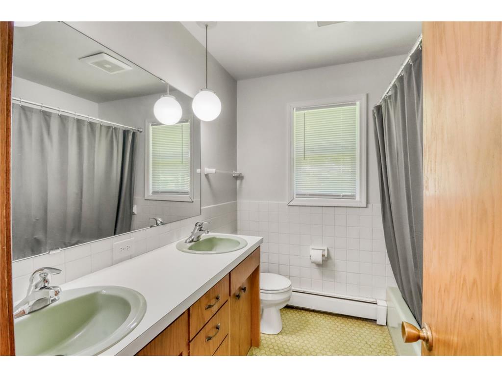607 Maplewood Drive SE Pelican Rapids MN 56572 7099118 image24