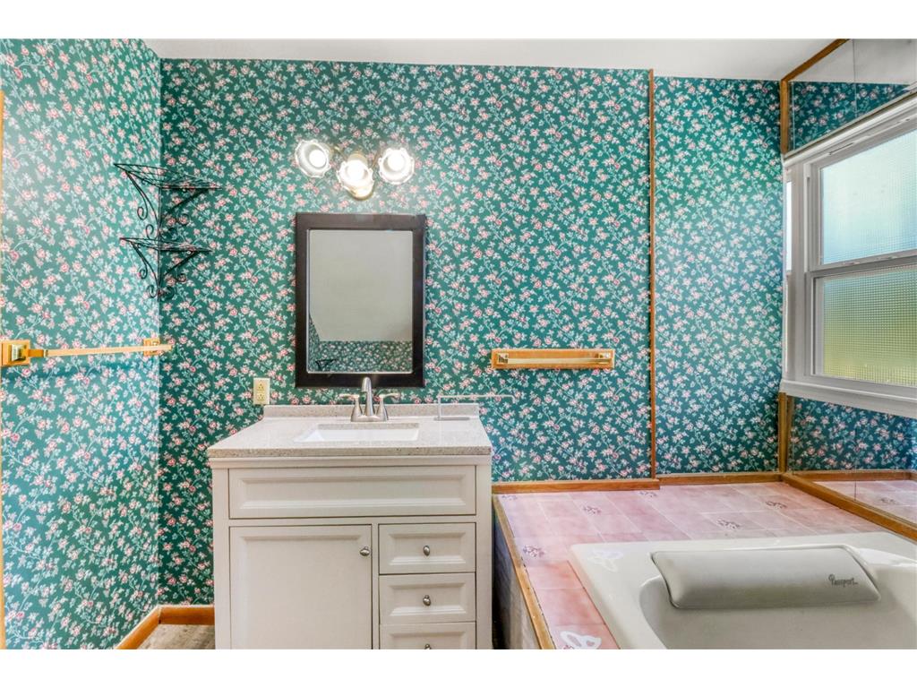 607 Maplewood Drive SE Pelican Rapids MN 56572 7099118 image32