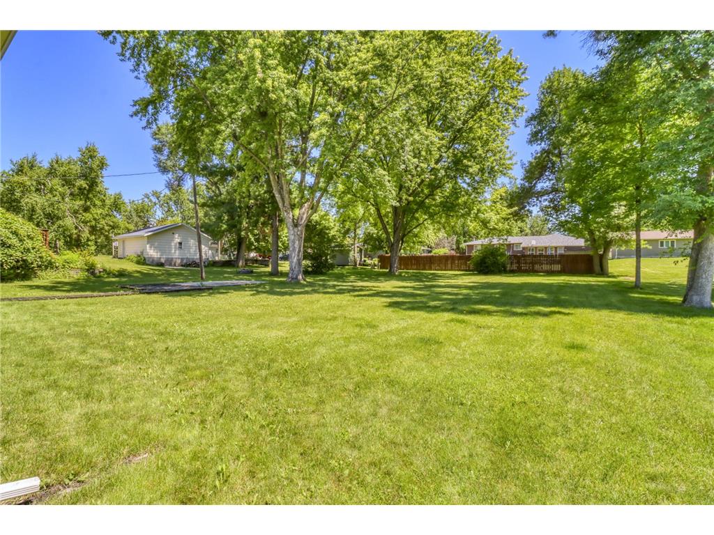 607 Maplewood Drive SE Pelican Rapids MN 56572 7099118 image4