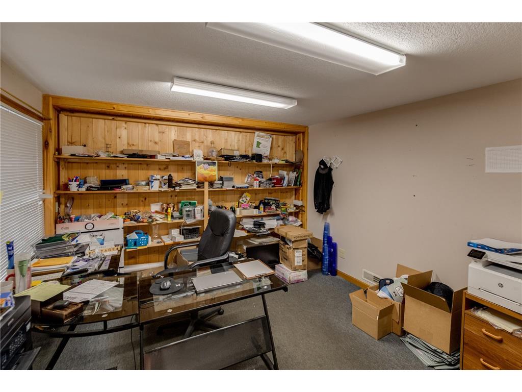 607 Minnesota Avenue W Walker MN 56484 6689157 image17