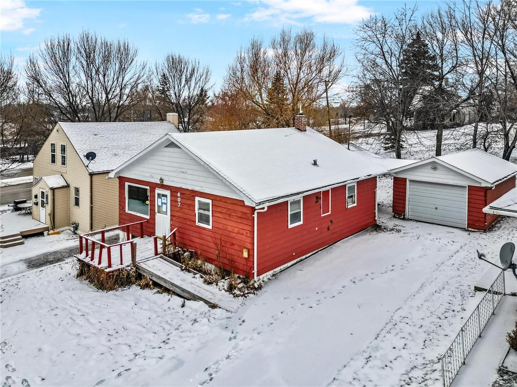 607 N Front Street Crookston MN 56716 6640662 image1