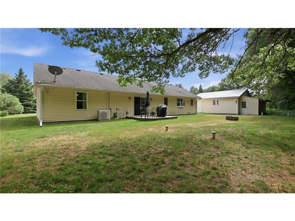 607 River Boulevard Wheeler WI 54772 - Hay River 7090893 image17