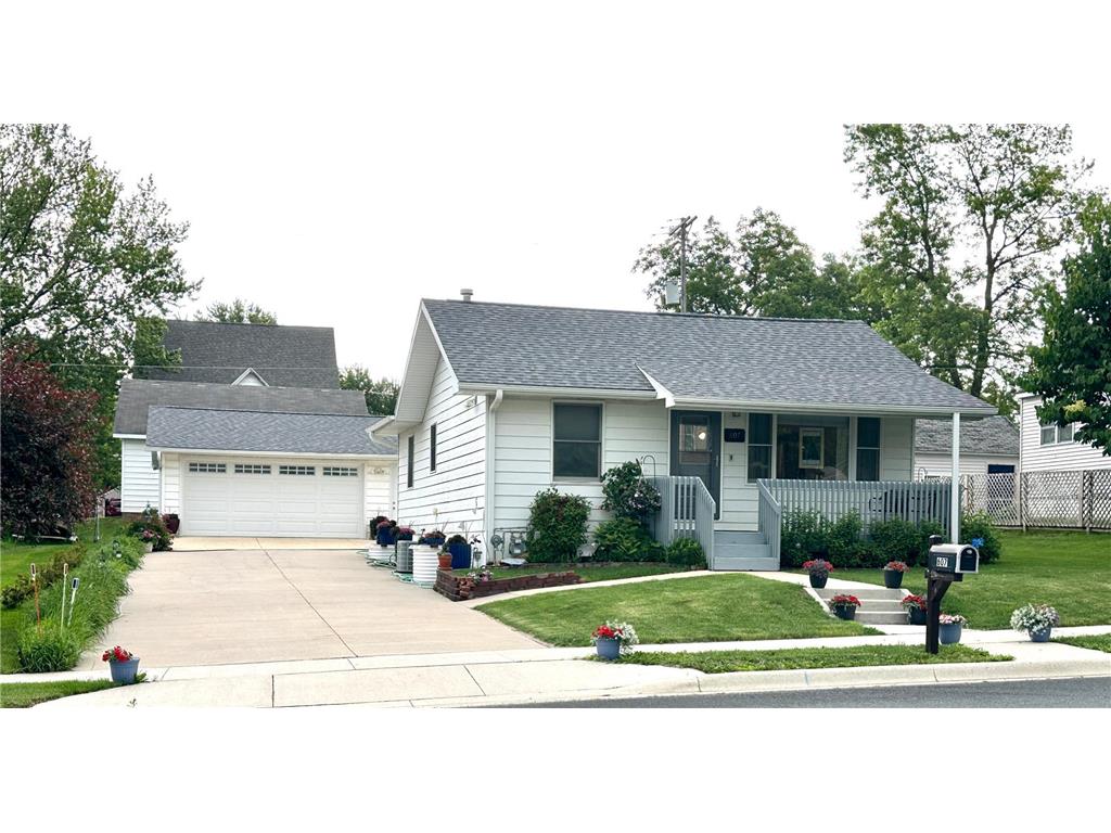 607 S Washington Avenue Spring Valley MN 55975 6740248 image1