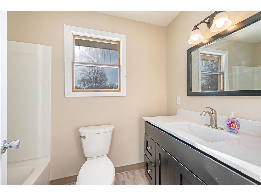 607 Sailor Street N Blue Earth MN 56013 6825670 image27