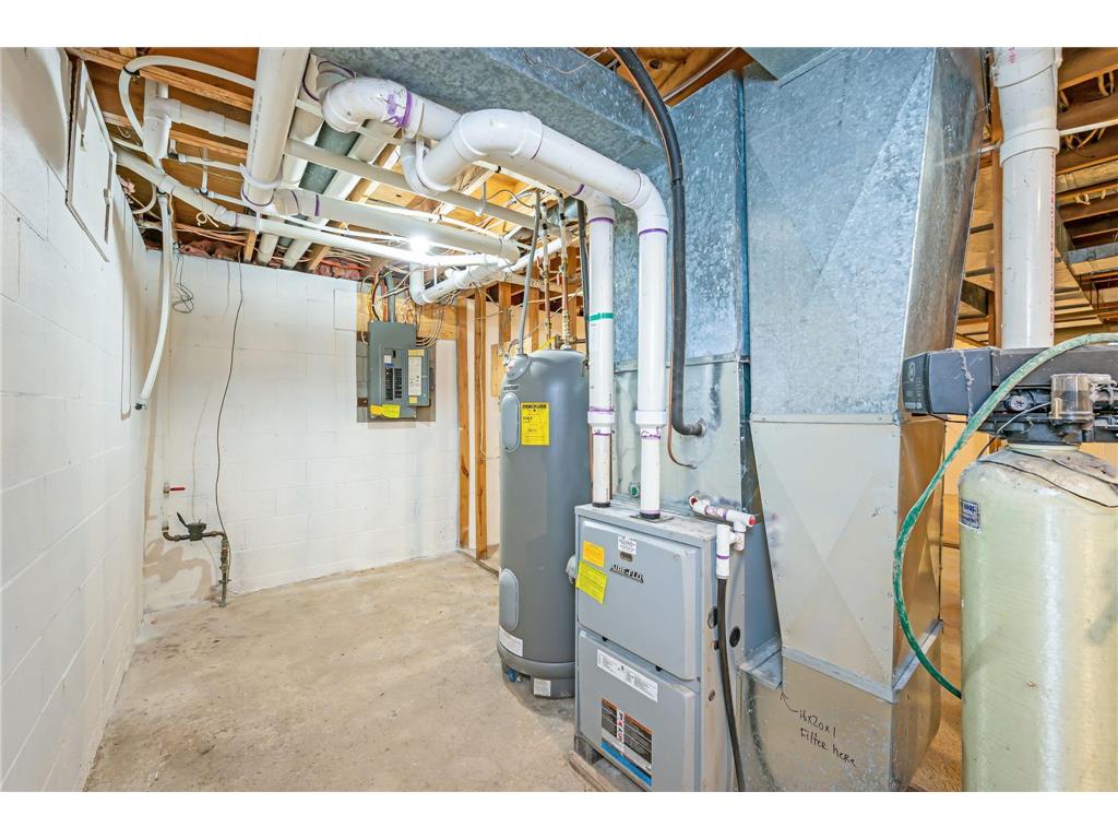 607 Sailor Street N Blue Earth MN 56013 6825670 image37