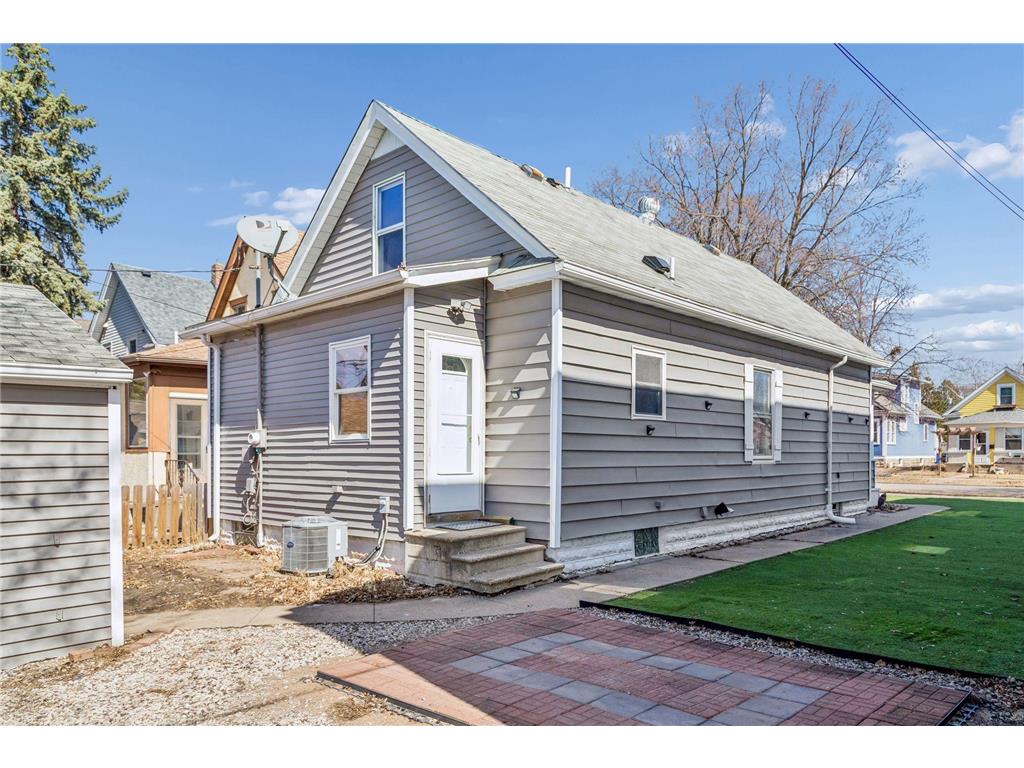 607 Simpson Street Saint Paul MN 55104 7034658 image30