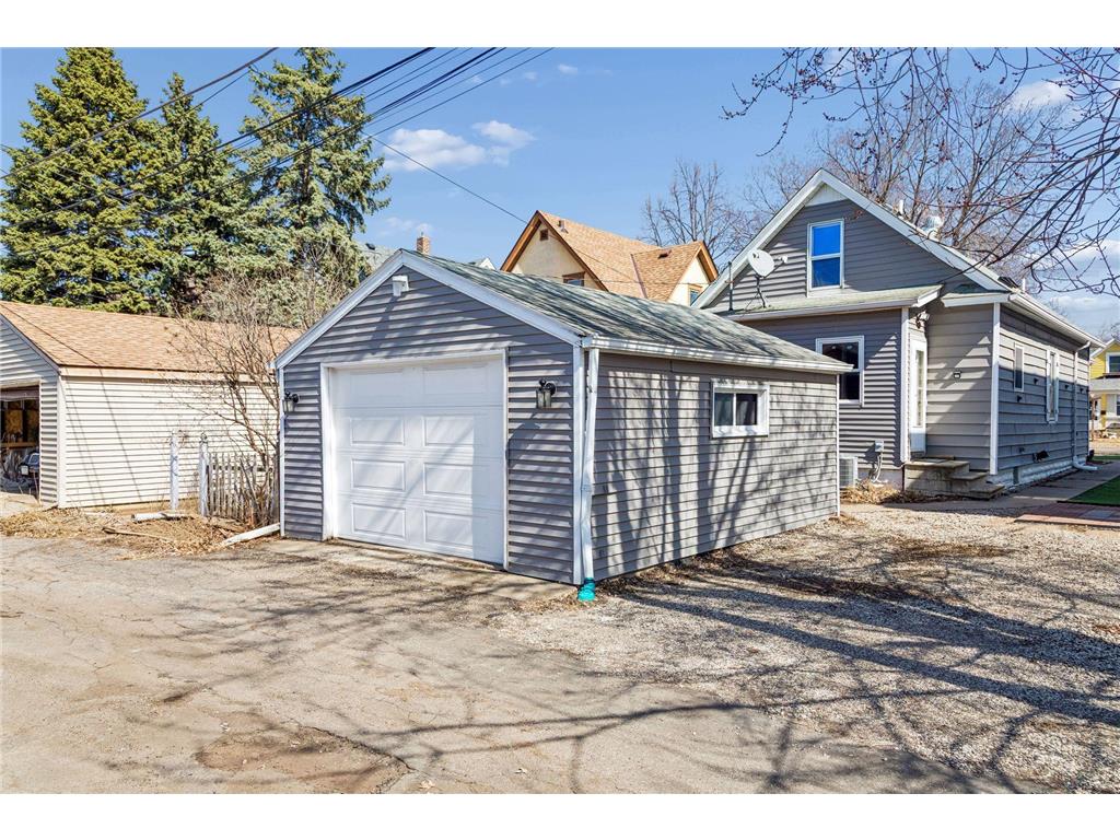 607 Simpson Street Saint Paul MN 55104 7034658 image32