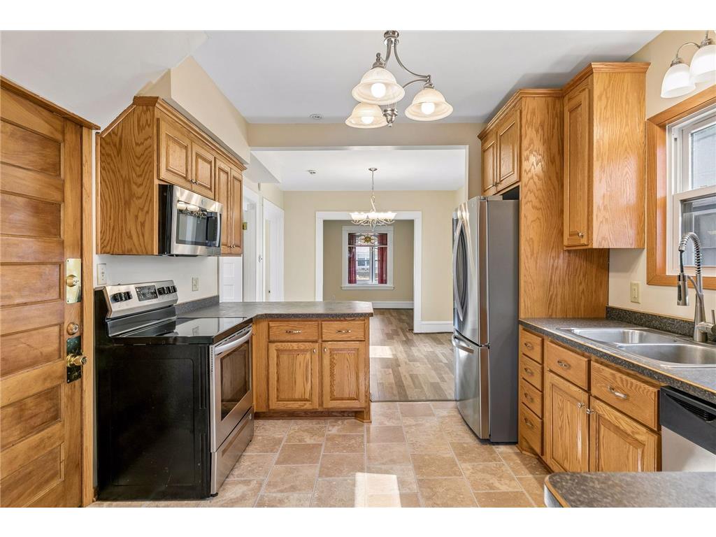 607 Simpson Street Saint Paul MN 55104 7034658 image8