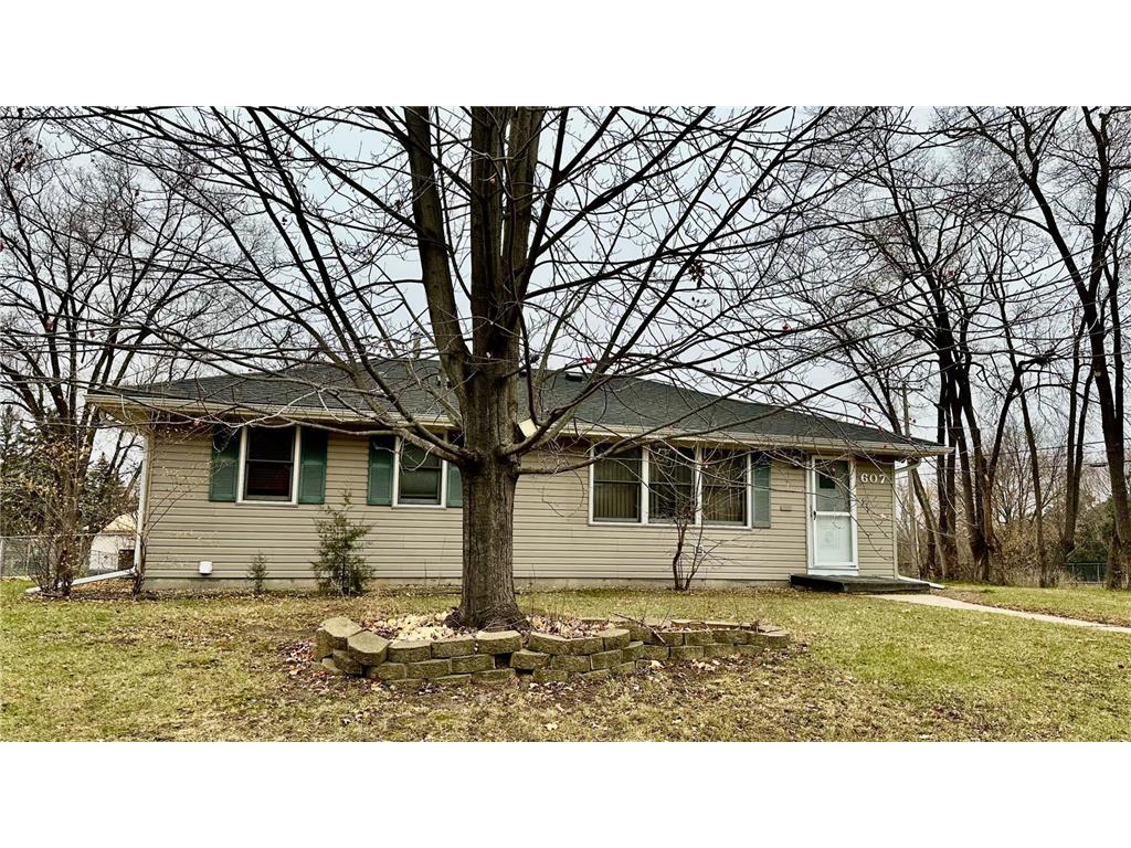 607 W 104th Street Bloomington MN 55420 6461662 image1